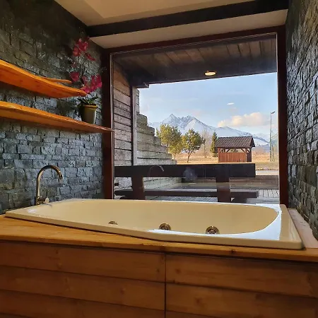 Rysy D4 * Vel'ka Lomnica